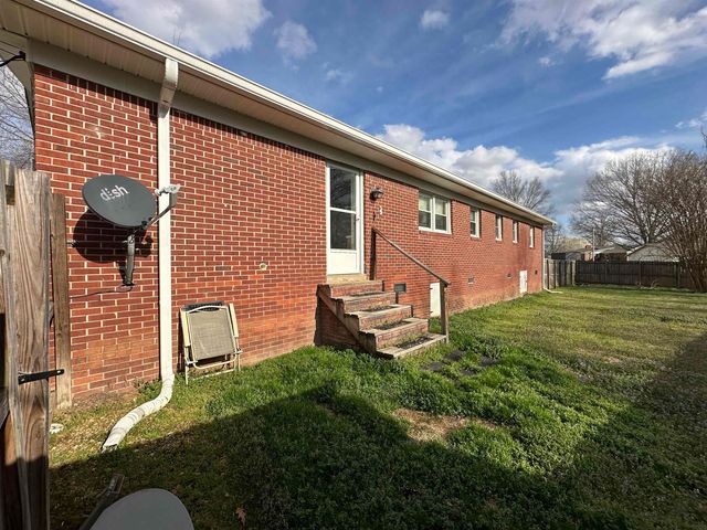 92 PURON RD, Adamsville, TN 38310