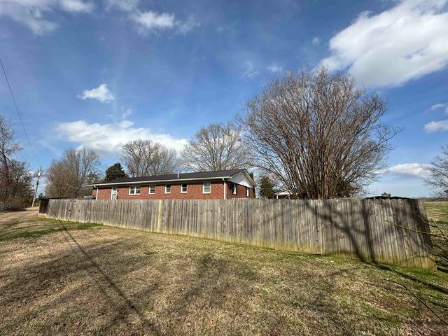 92 PURON RD, Adamsville, TN 38310