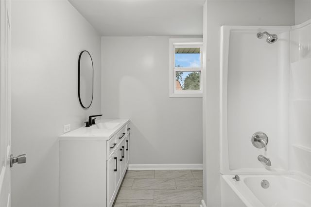 142 Millenium Avenue, Houma, LA 70364