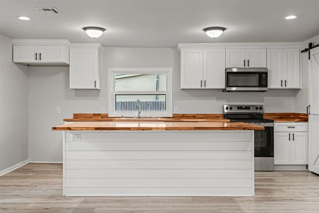 142 Millenium Avenue, Houma, LA 70364