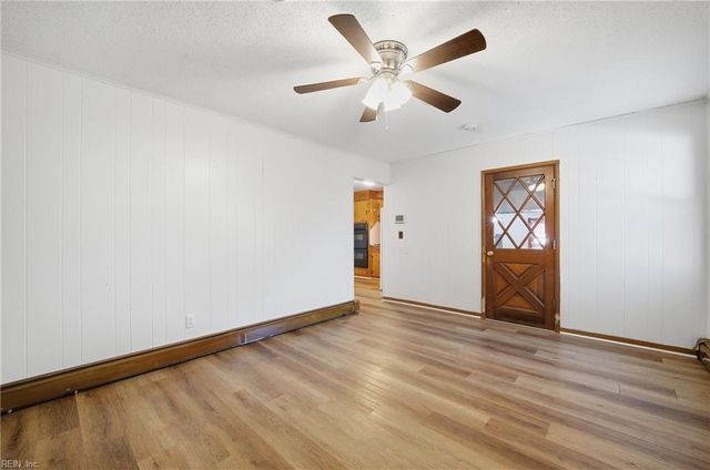 3421 Glen Arden DR, Virginia Beach, VA 23464