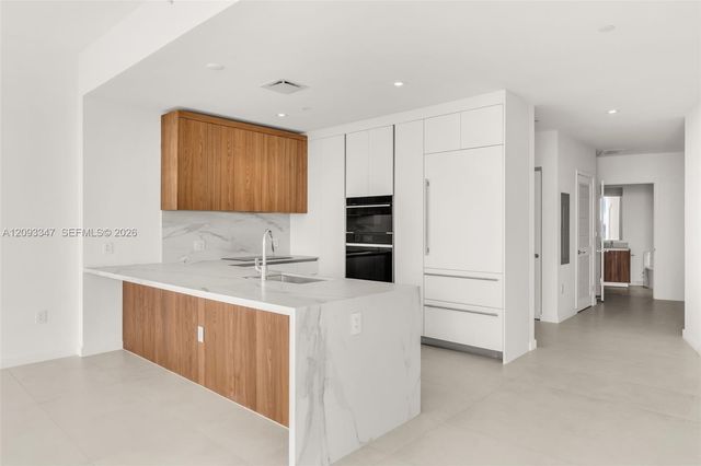 1400 Biscayne Boulevard 706, Miami, FL 33132
