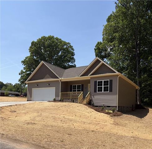 3208 Imperial Drive, Walkertown, NC 27051