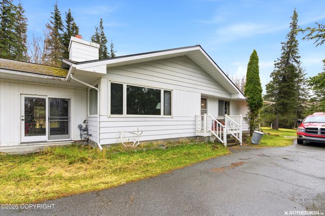 11901 Hillside Drive, Anchorage, AK 99507