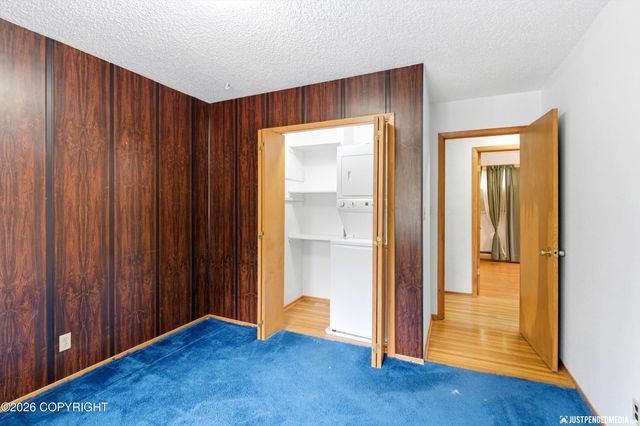 11901 Hillside Drive, Anchorage, AK 99507