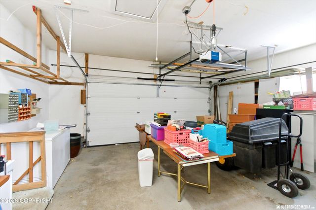11901 Hillside Drive, Anchorage, AK 99507
