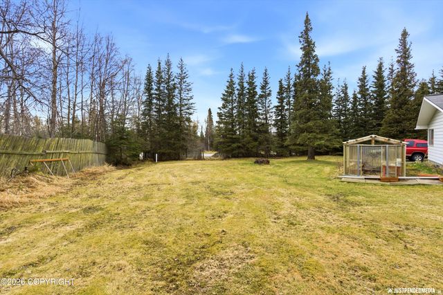 11901 Hillside Drive, Anchorage, AK 99507