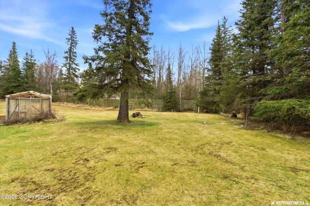 11901 Hillside Drive, Anchorage, AK 99507