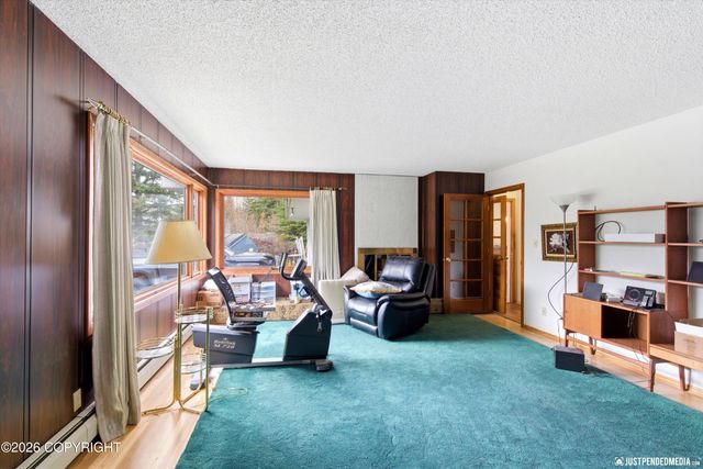 11901 Hillside Drive, Anchorage, AK 99507