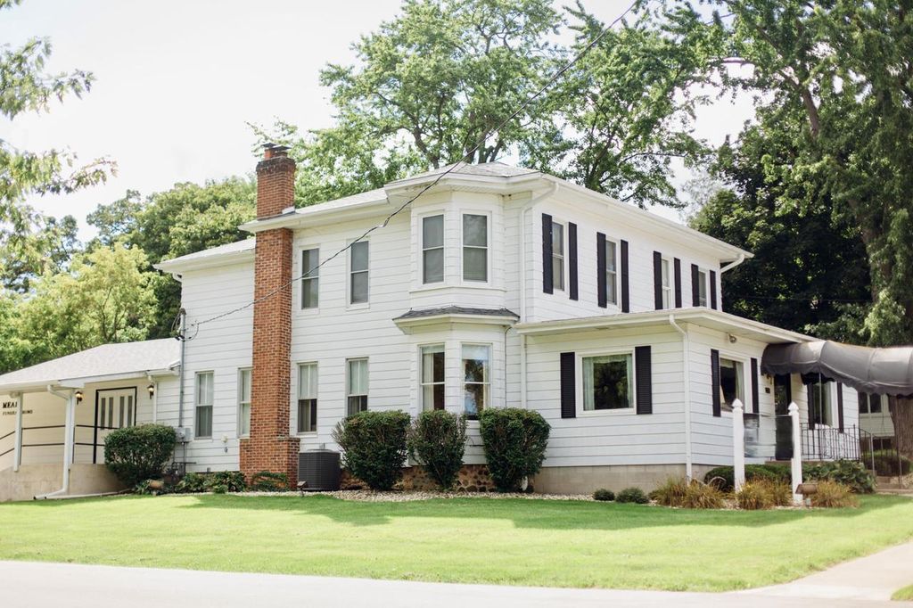 103 W Eagle STREET, Eagle, WI 53119