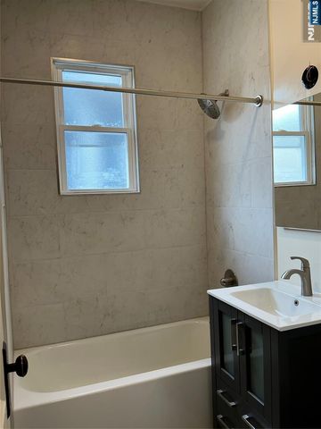 176 Weequahic Avenue 1, Newark, NJ 07112