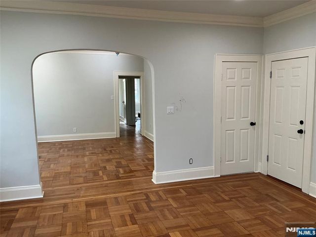 176 Weequahic Avenue 1, Newark, NJ 07112