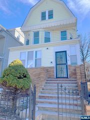 144 Maple Avenue 2, Irvington, NJ 07111