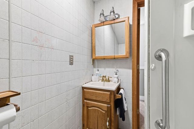 15 Samoset Street, Weymouth, MA 02190