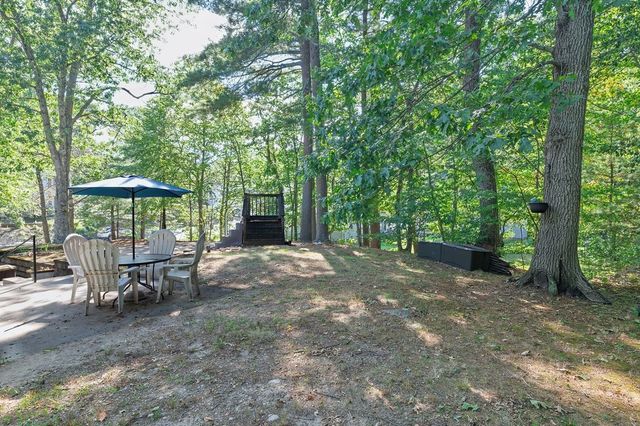 15 Samoset Street, Weymouth, MA 02190