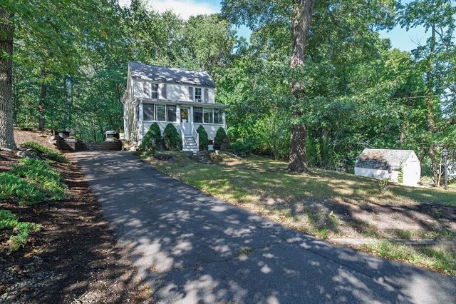 15 Samoset Street, Weymouth, MA 02190