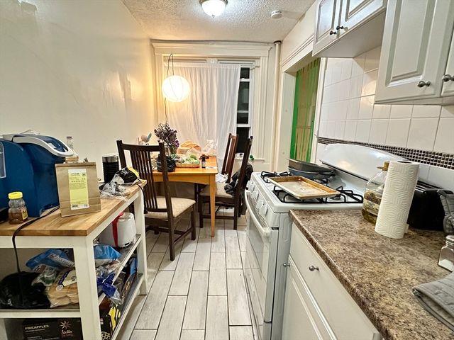 50 Chester Street 6, Boston, MA 02134