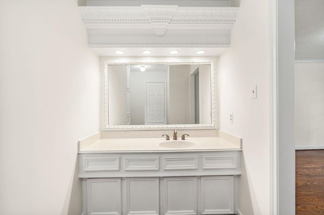 5230 Norborne Lane, Houston, TX 77069