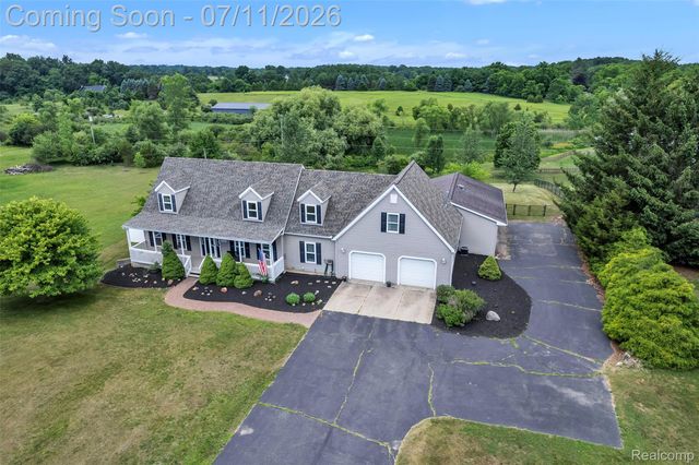 10146 Marshall Road, Green Oak Township, MI 48178