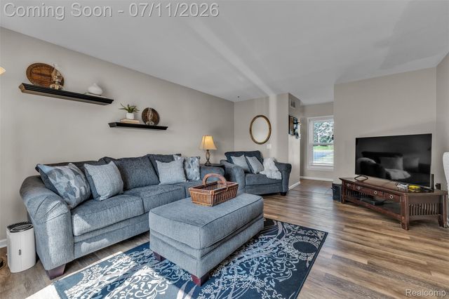 10146 Marshall Road, Green Oak Township, MI 48178