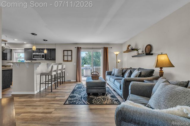 10146 Marshall Road, Green Oak Township, MI 48178
