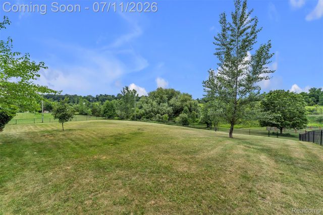 10146 Marshall Road, Green Oak Township, MI 48178