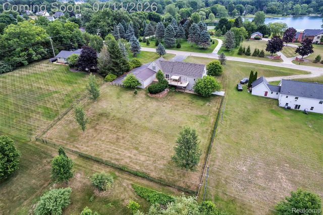 10146 Marshall Road, Green Oak Township, MI 48178