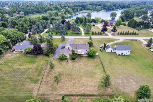 10146 Marshall Road, Green Oak Township, MI 48178