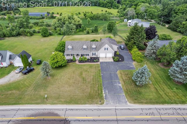 10146 Marshall Road, Green Oak Township, MI 48178