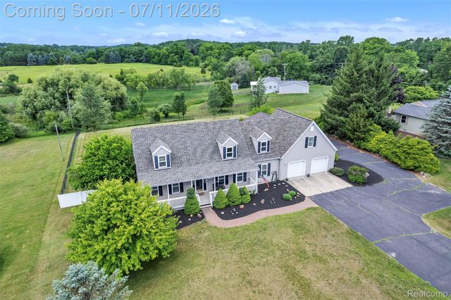 10146 Marshall Road, Green Oak Township, MI 48178