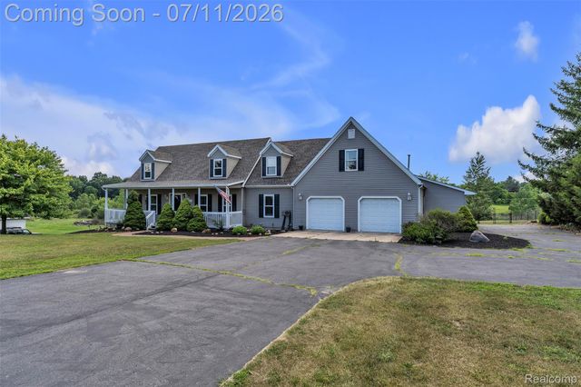 10146 Marshall Road, Green Oak Township, MI 48178