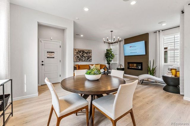 3285 N Coolidge Way, Aurora, CO 80019