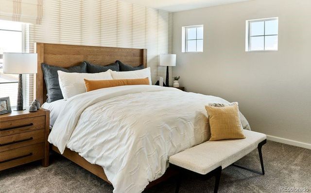 3285 N Coolidge Way, Aurora, CO 80019