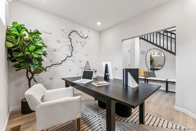 3285 N Coolidge Way, Aurora, CO 80019