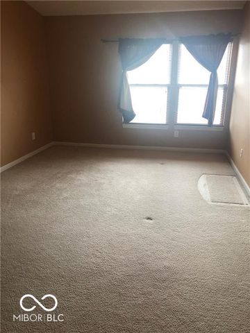 13325 White Granite Drive 300, Fishers, IN 46038