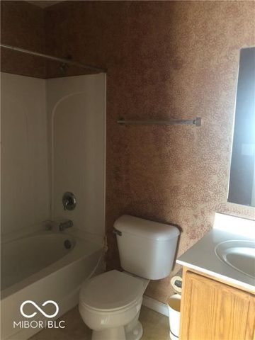 13325 White Granite Drive 300, Fishers, IN 46038