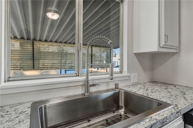 1025 Martin 41, Lakeport, CA 95453