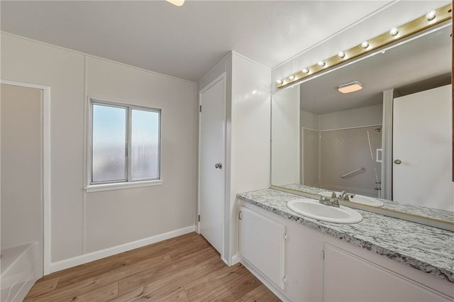 1025 Martin 41, Lakeport, CA 95453