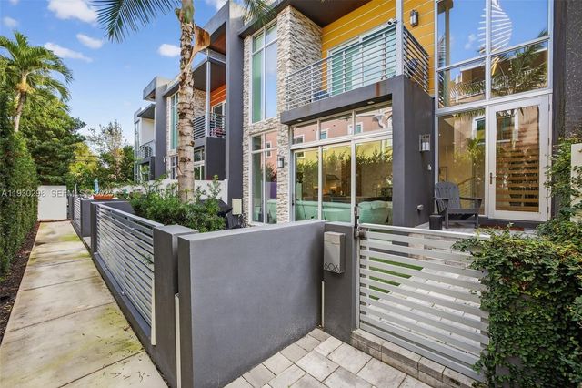 606 NE 8th Ave, Fort Lauderdale, FL 33304