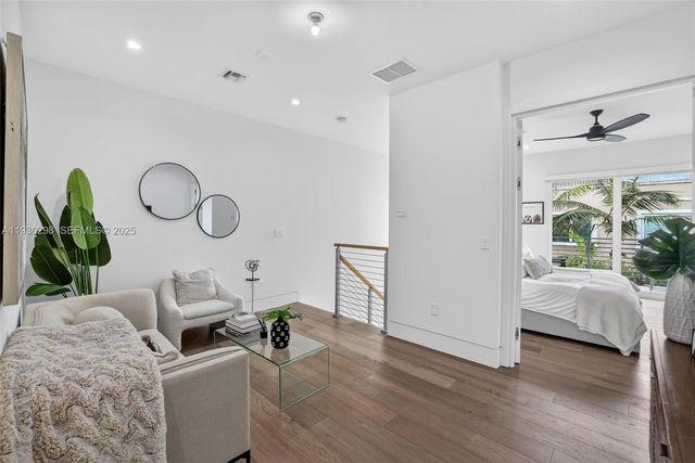 606 NE 8th Ave, Fort Lauderdale, FL 33304