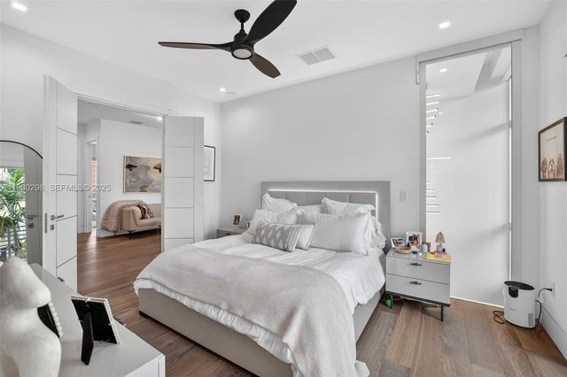 606 NE 8th Ave, Fort Lauderdale, FL 33304