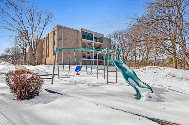 1871 Silver Bell Road 309, Eagan, MN 55122