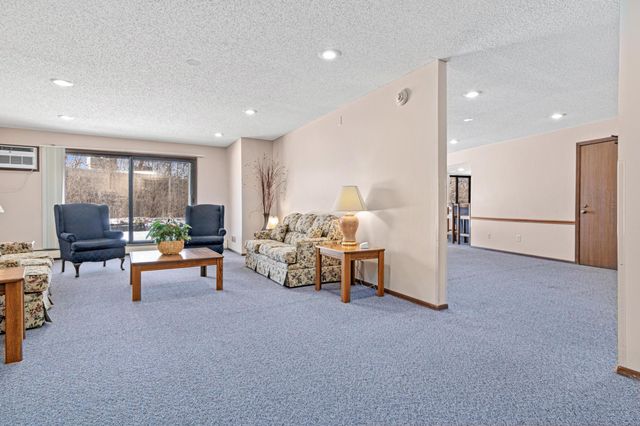 1871 Silver Bell Road 309, Eagan, MN 55122