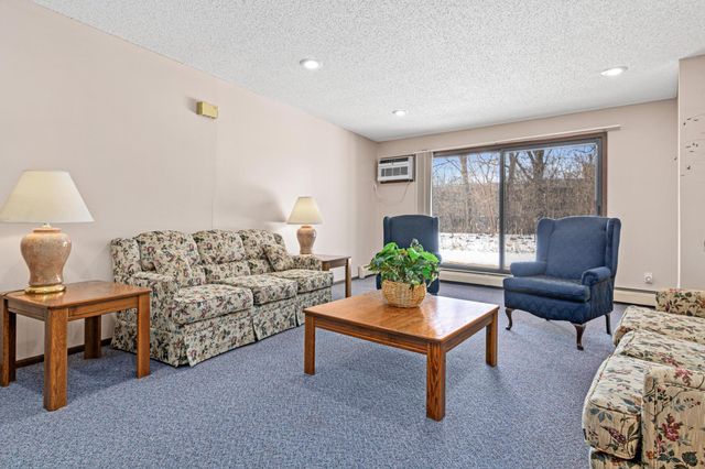 1871 Silver Bell Road 309, Eagan, MN 55122