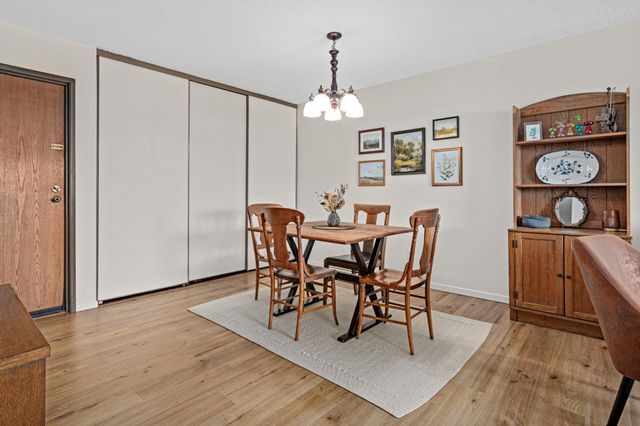 1871 Silver Bell Road 309, Eagan, MN 55122