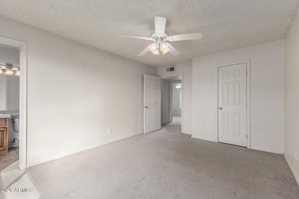 Image 13 of property listing at 577 W MAGDALENA Drive, Tempe, AZ 85283