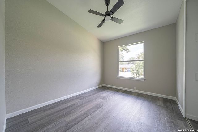 6011 MISTY VALLEY DR, San Antonio, TX 78242