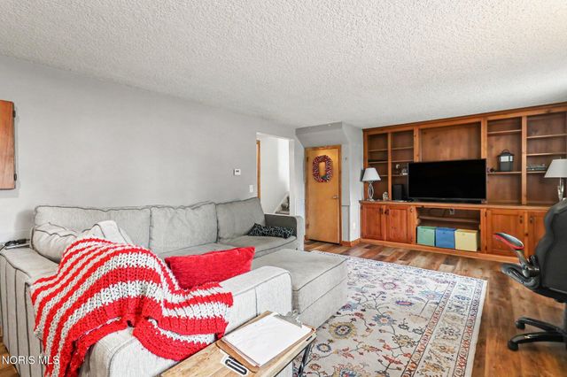 9504 Waterville Swanton Road, Waterville, OH 43566