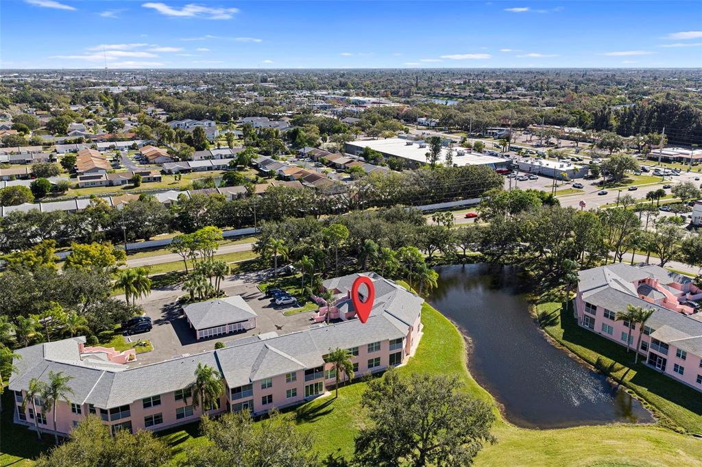 Image 43 of property listing at 4220 PINEBROOK CIRCLE 10, Bradenton, FL 34209