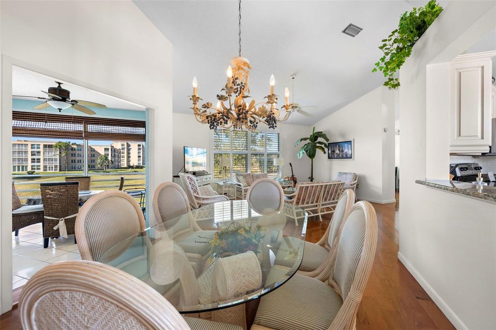 Image 8 of property listing at 4220 PINEBROOK CIRCLE 10, Bradenton, FL 34209